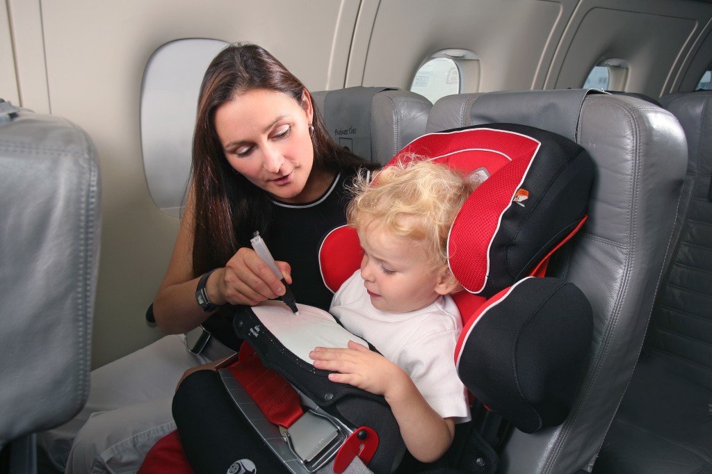 Reisekompatible Autokindersitze - Update: Welche guten Autokindersitze sind  für Kinder im Flugzeug zugelassen?