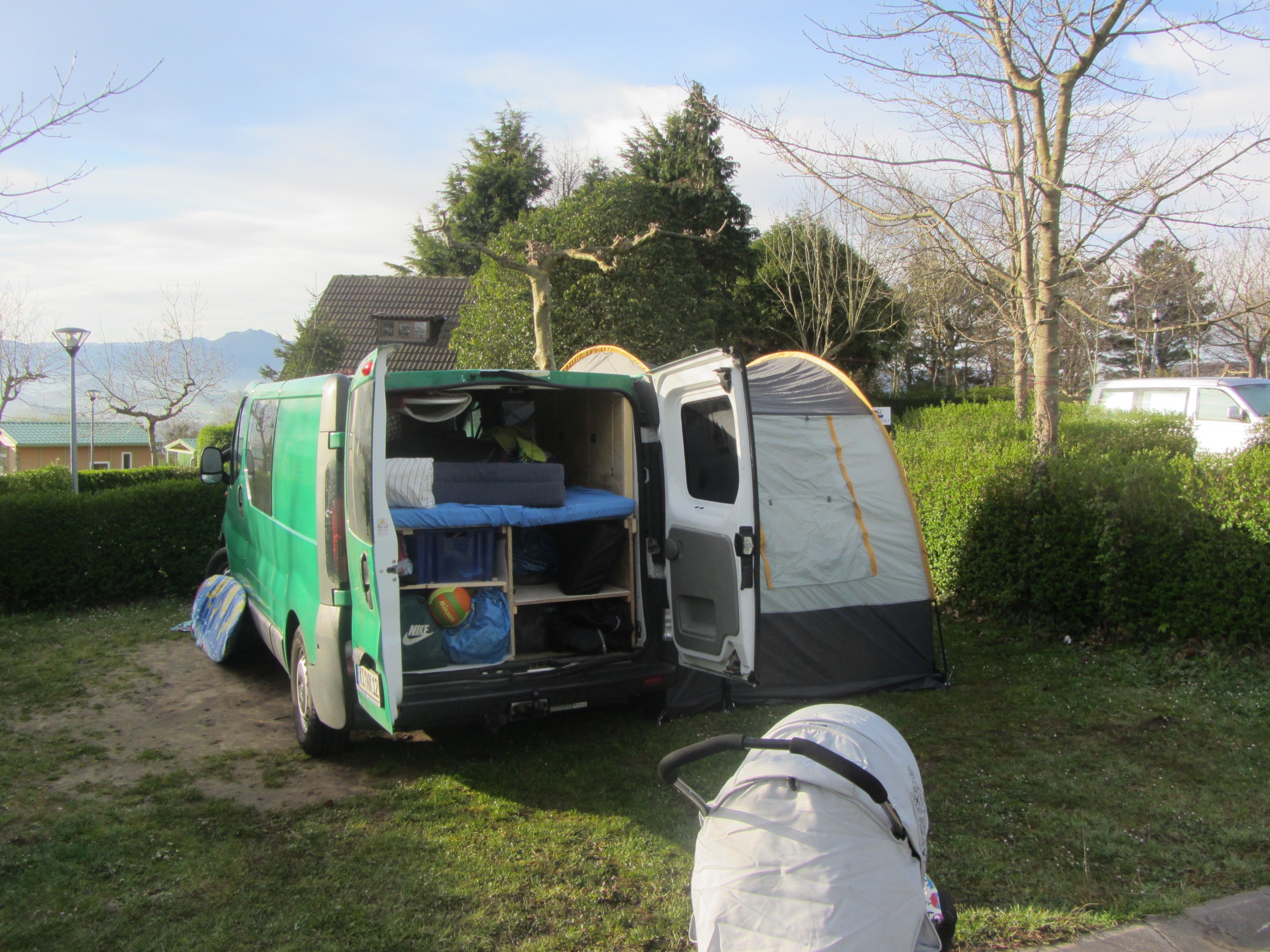 Campingstart in San Sebastian bei 7 Grad © jessika